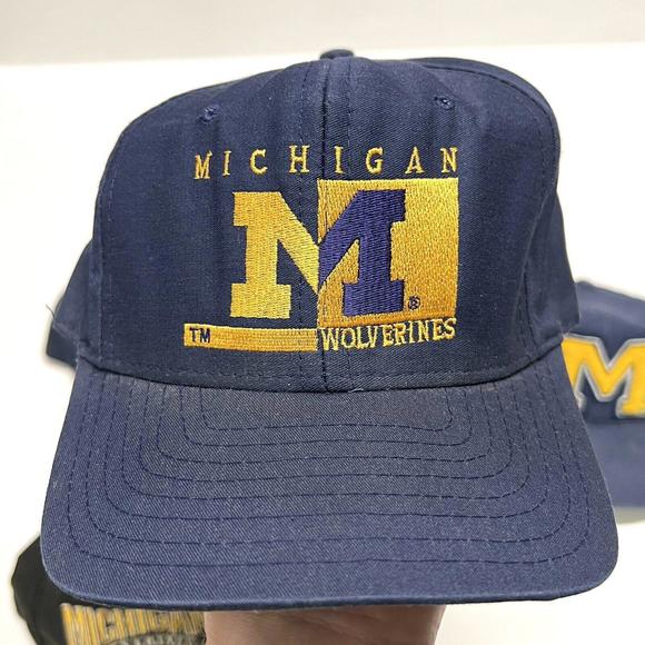 Lot Of 5 VTG Hats Michigan Wolverines Rare The Game Designer Award Signature - Picture 5 of 12